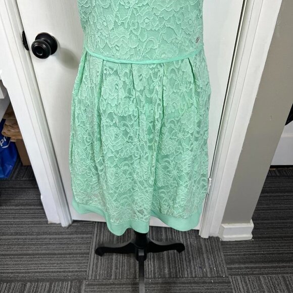 Guess light blue lace fit n flare mini dress. Size M - Picture 3 of 10